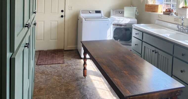 Laundry Room Reveal