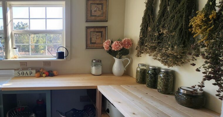 Laundry Room DIY Countertop