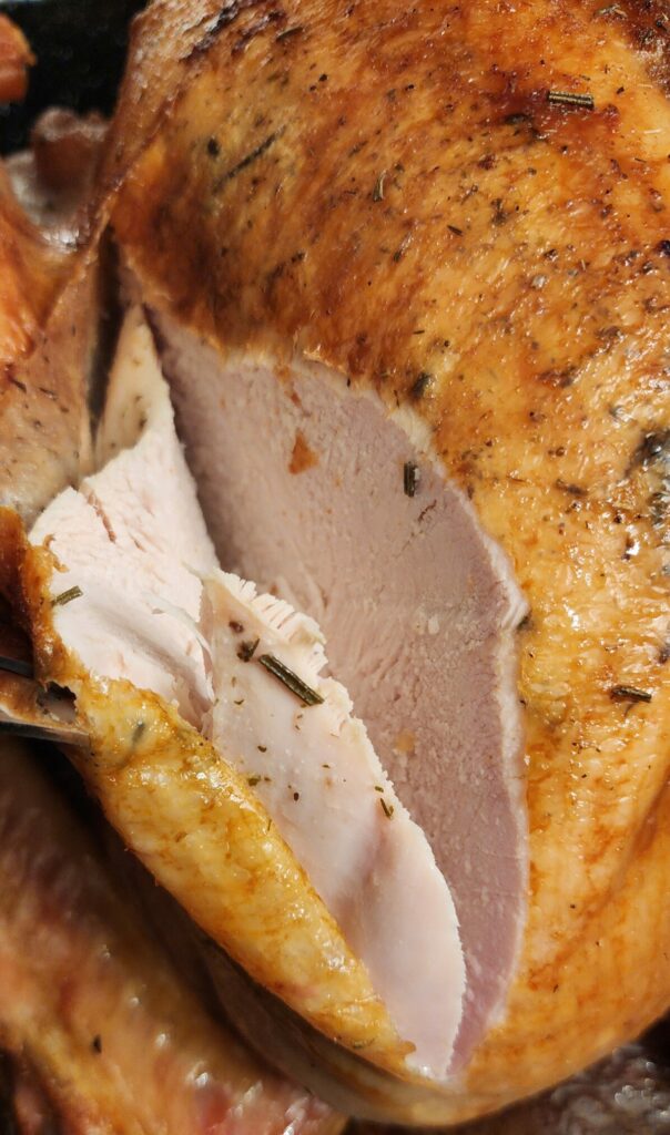 sliced roasted turkey breast