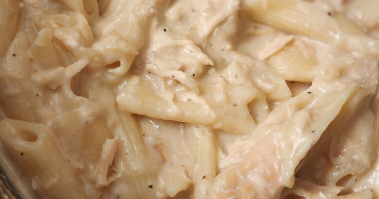 Slow Cooker Creamy Chicken Pasta