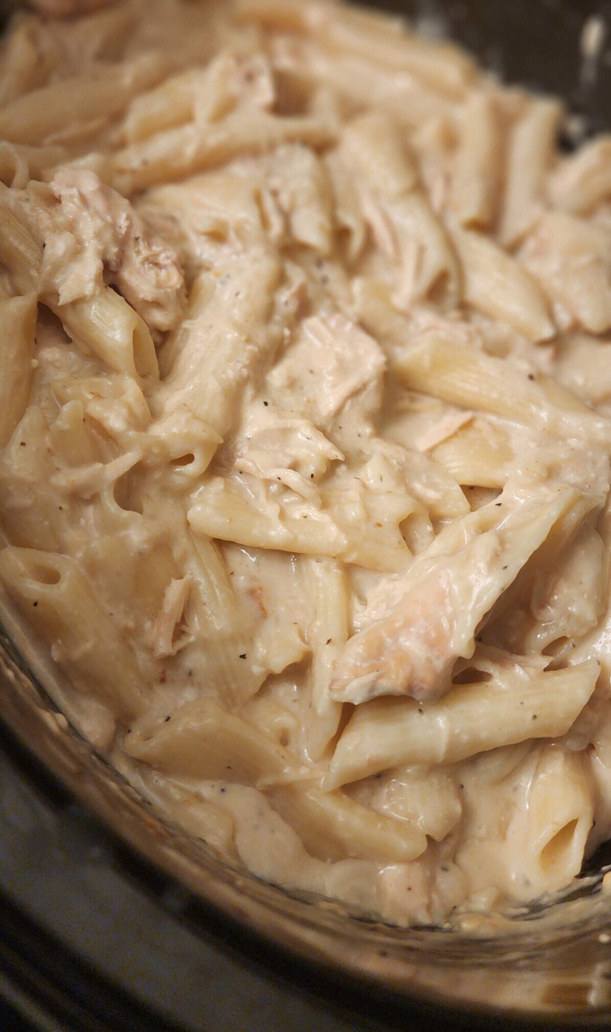 Slow Cooker Creamy Chicken Pasta